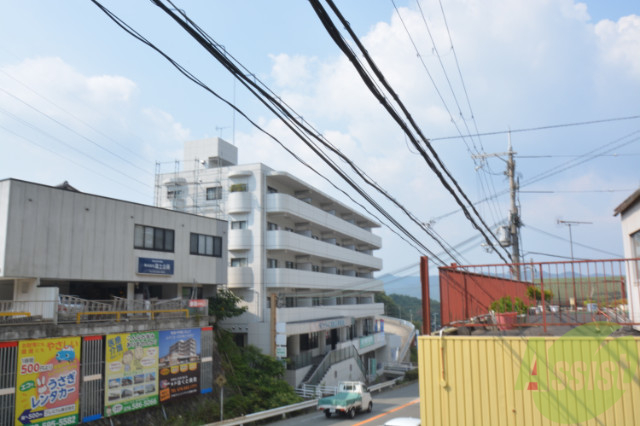 神戸市北区若葉台のマンションの建物外観