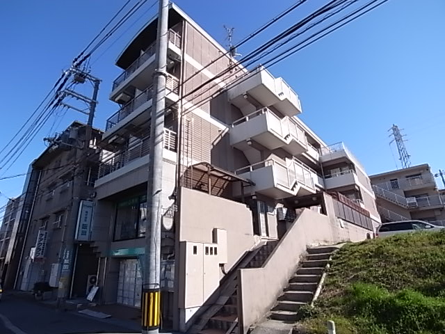 【サントロペの建物外観】