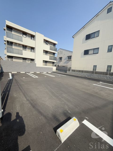 【D-room北花田の駐車場】