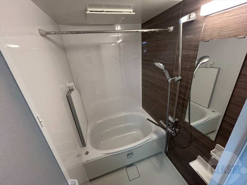 バス・シャワールーム　浴室乾燥機能付きバス