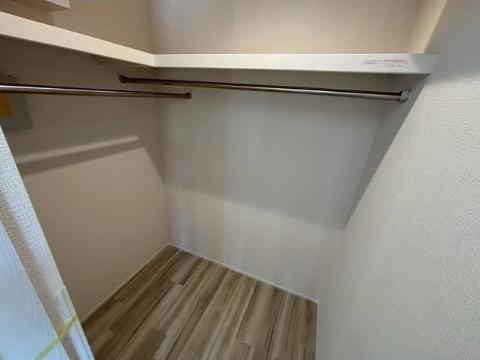 　収納　ウォ―クインクローゼット
