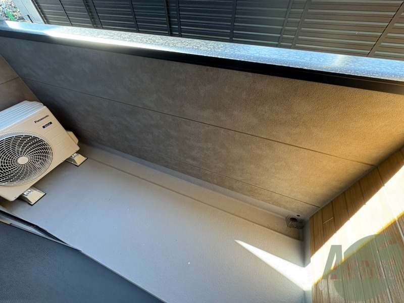 バルコニー　バルコニーが付いているので晴れた日は洗濯物が沢山干せますね。