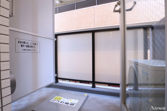 バルコニー　広々としたバルコニーです