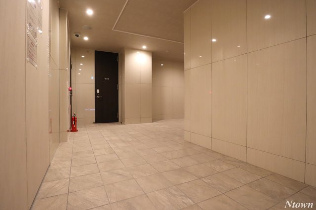 ロビー　落ち着いたロビーです