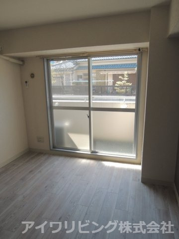 居室・リビング　洋室5.5帖【ジュネス桜ヶ丘】