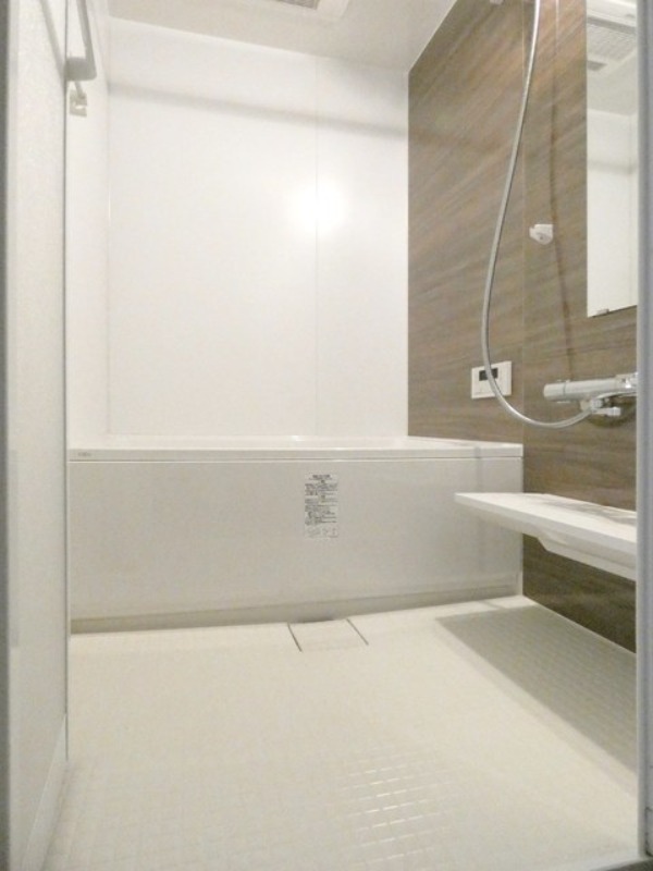 バス・シャワールーム　図面と現状に相違がある場合には現状を優先