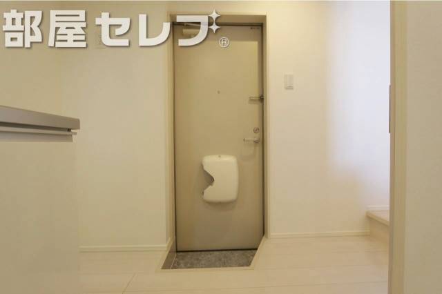 玄関　※他号室の写真です