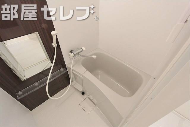 バス・シャワールーム　※他号室の写真です