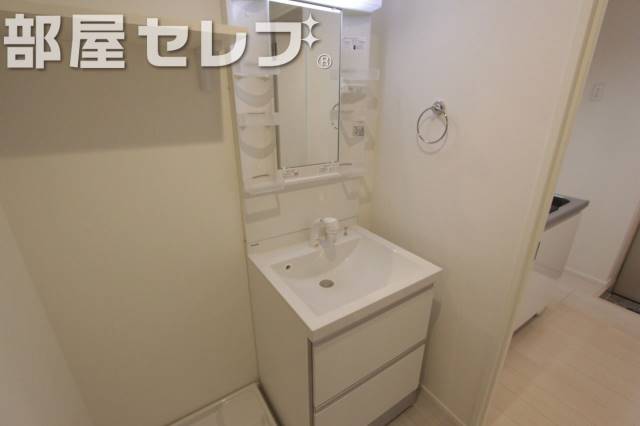 洗面設備　※他号室の写真です