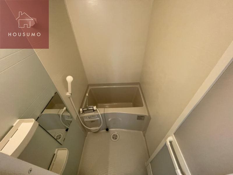 バス・シャワールーム　落ち着いた空間のお風呂です