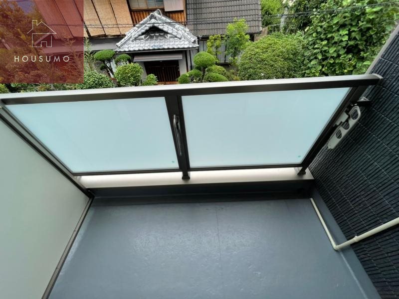 バルコニー　開放的で明るい空間を演出してくれるバルコニーです