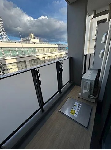 バルコニー　?