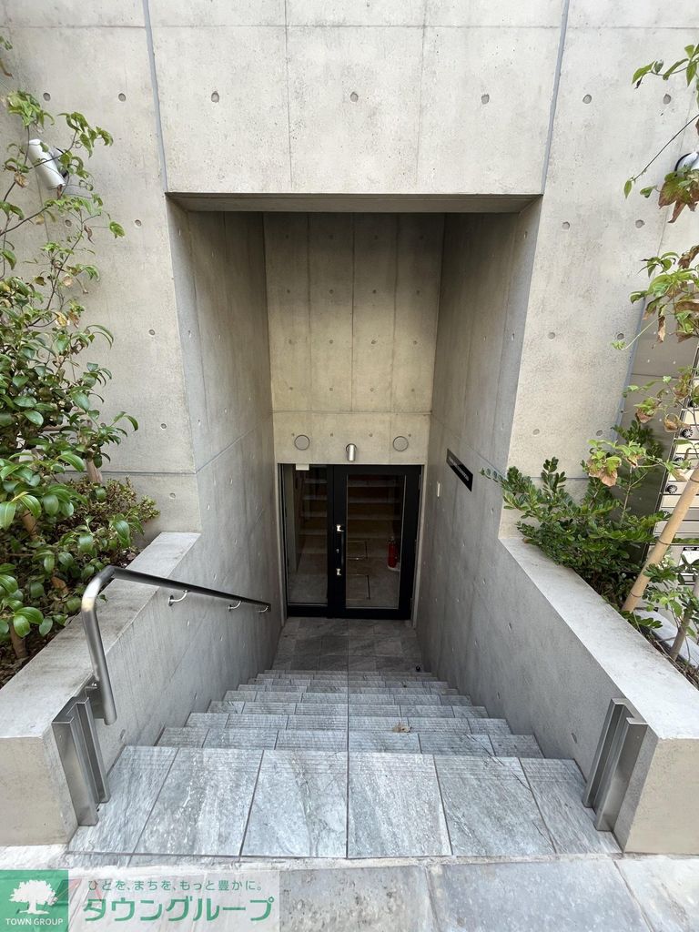 エントランス　エントランス