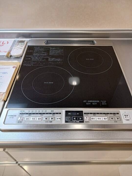 キッチン　IHクッキングヒーター
