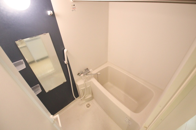 バス・シャワールーム　※別室の参考写真の為、現況優先です。