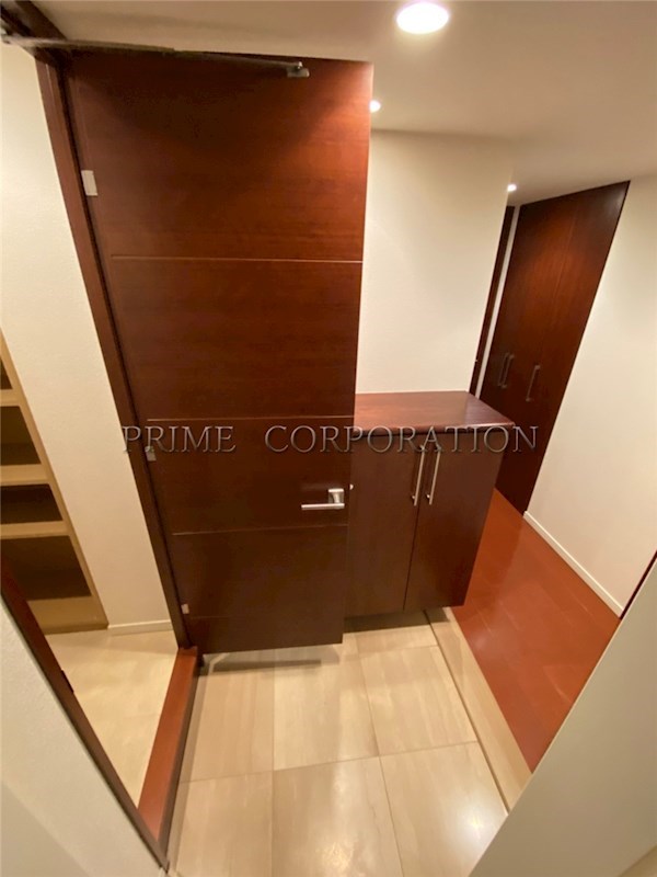 玄関　※参考写真※