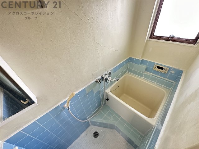 バス・シャワールーム　シンプルで清潔感のある浴室です♪