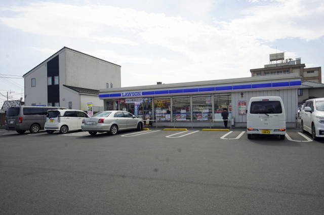 コンビニ　ローソン栃木片柳二丁目店（コンビニ）まで545m