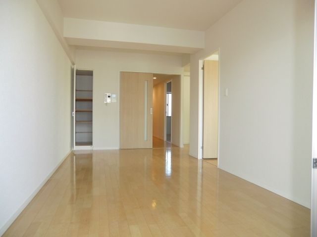 居室・リビング　広々ＬＤＫ13帖