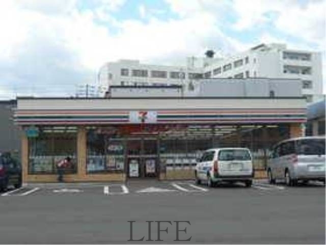 コンビニ　セブンイレブン札幌豊平五条店（コンビニ）まで165m