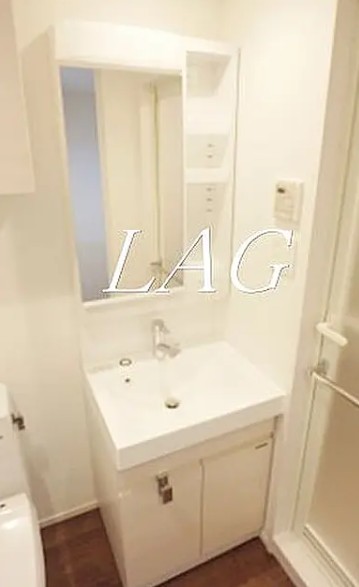 洗面設備　洗面台です。