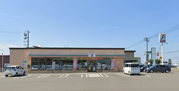 コンビニ　セブン－イレブン恵庭駒場町店（コンビニ）まで392m