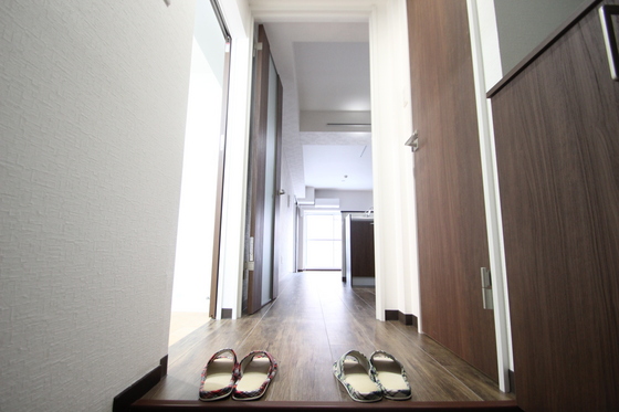 玄関　※別部屋の写真です