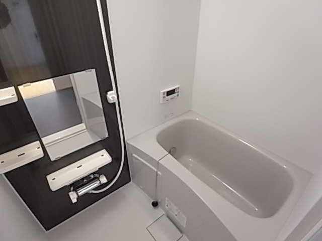 バス・シャワールーム　バスルーム