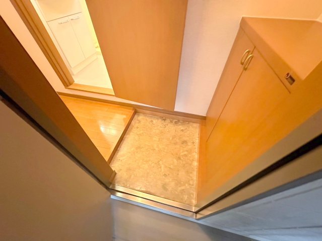 玄関　素敵な玄関は毎朝あなたを元気に送りだしてくれますよ。