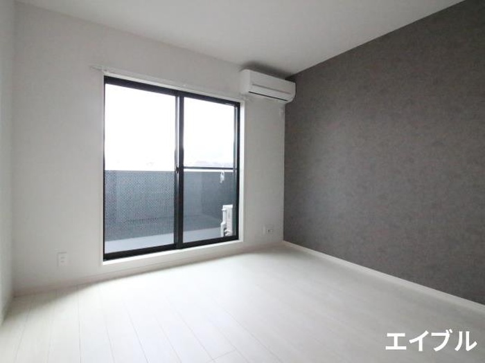 居室・リビング　※同シリーズの別室のお部屋の写真になります。