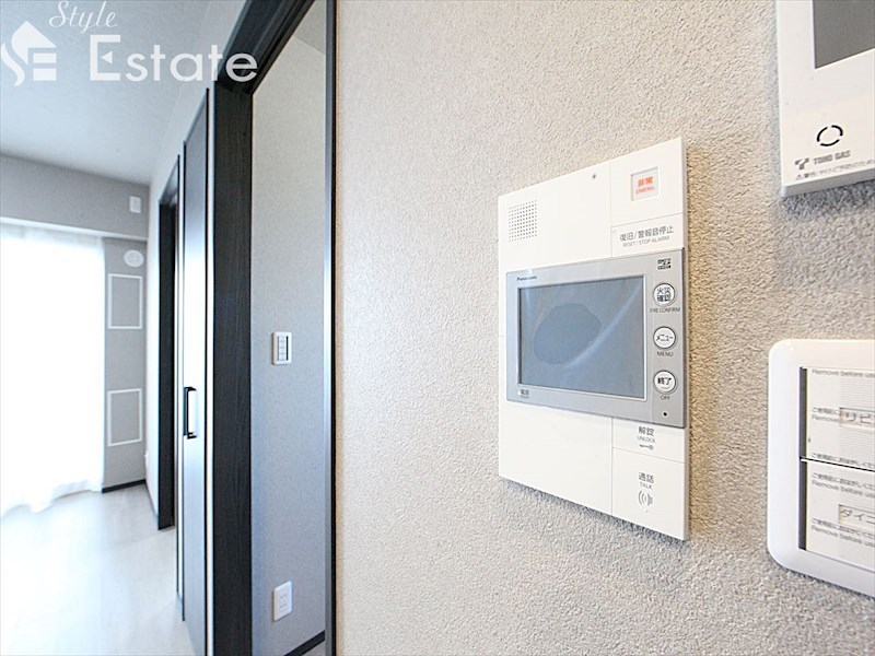 セキュリティ　モニター付きインターホン