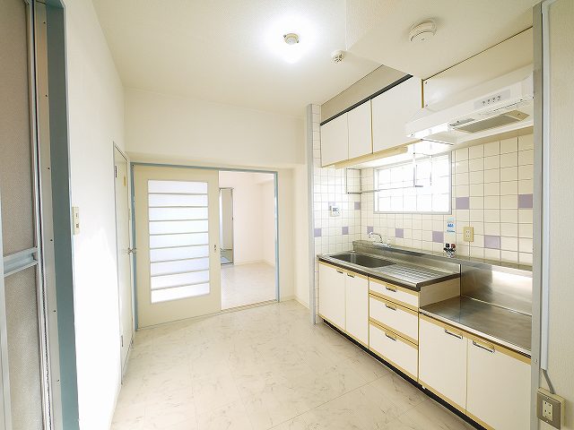 居室・リビング　ゆったりとしたダイニングキッチンです。