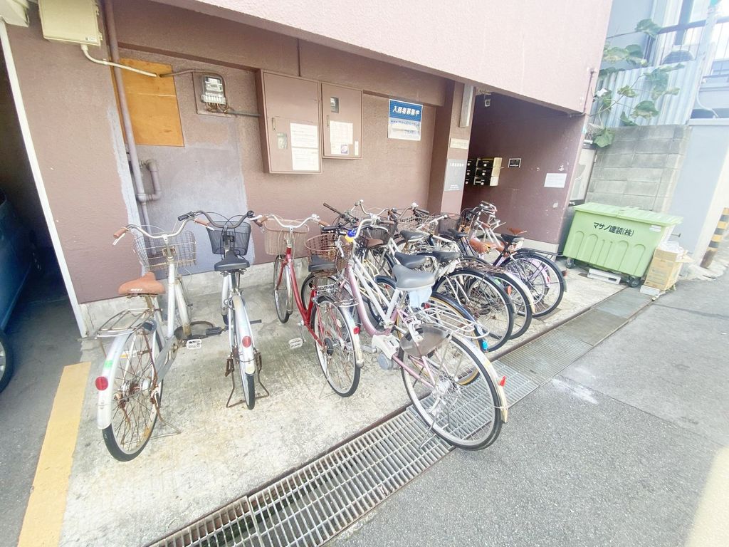 駐車場　共有部分