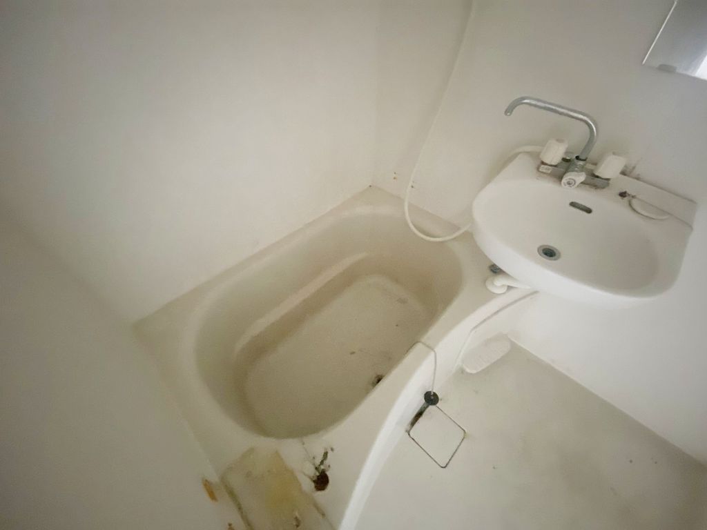 バス・シャワールーム　洗面