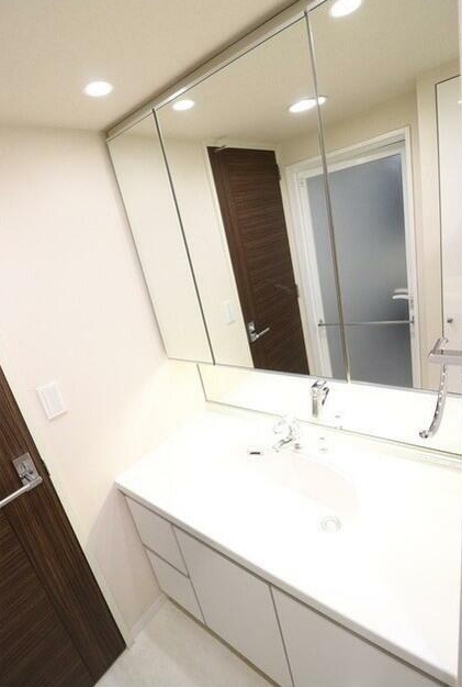 洗面設備　別部屋参照