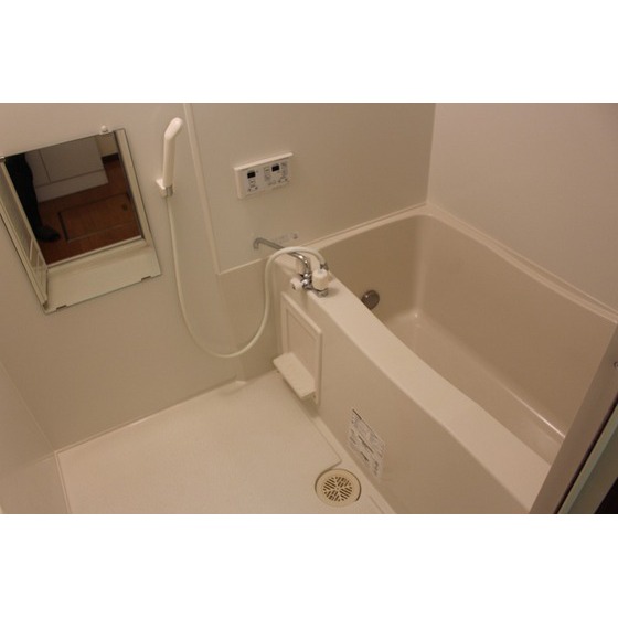 バス・シャワールーム　お風呂で日々の疲れを落としましょう