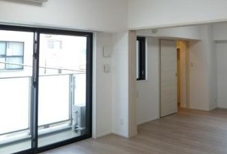 居室・リビング　☆ゆったりとした居間です☆