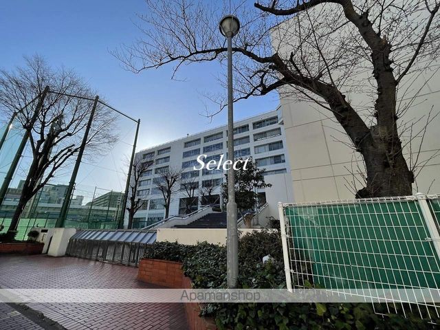 高校・高専　みなと総合高等学校（高校・高専）まで307m
