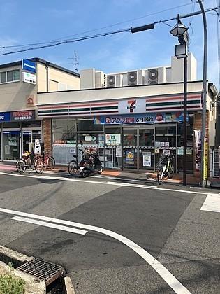 コンビニ　セブンイレブン北信太東口店（コンビニ）まで545m