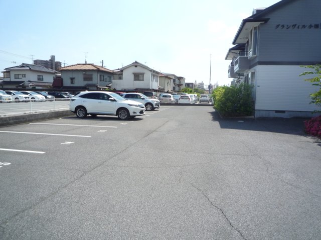 駐車場　カースペースがあります
