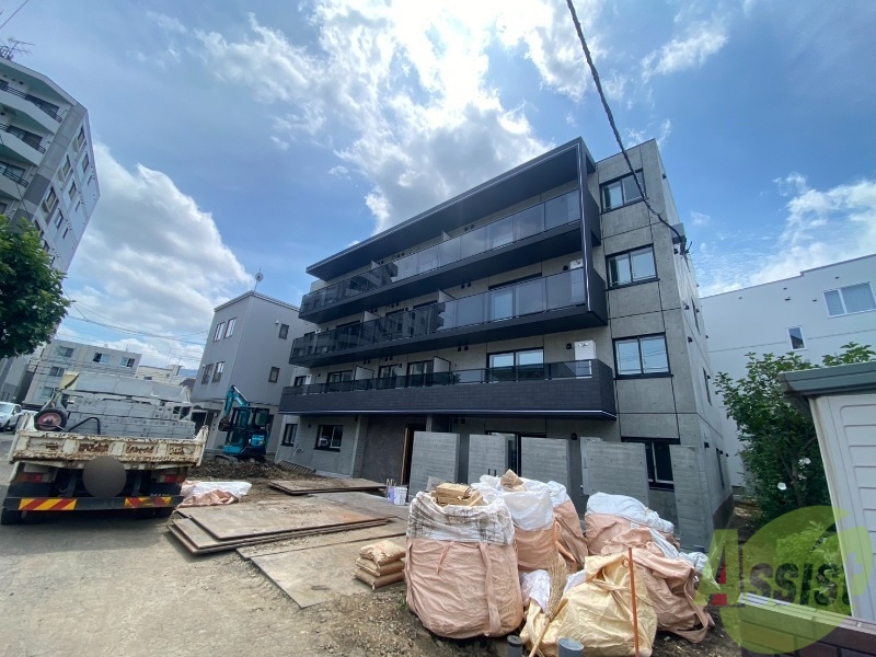 建物外観　外観予想パース　札幌市中央区南三条「ＳＰＡＲＫＬＥ　裏参道」