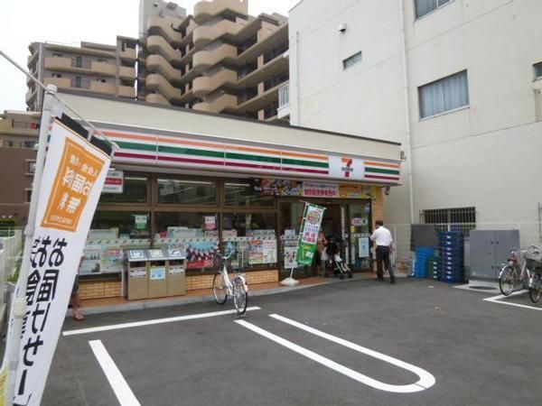 コンビニ　セブンイレブン（コンビニ）まで450m