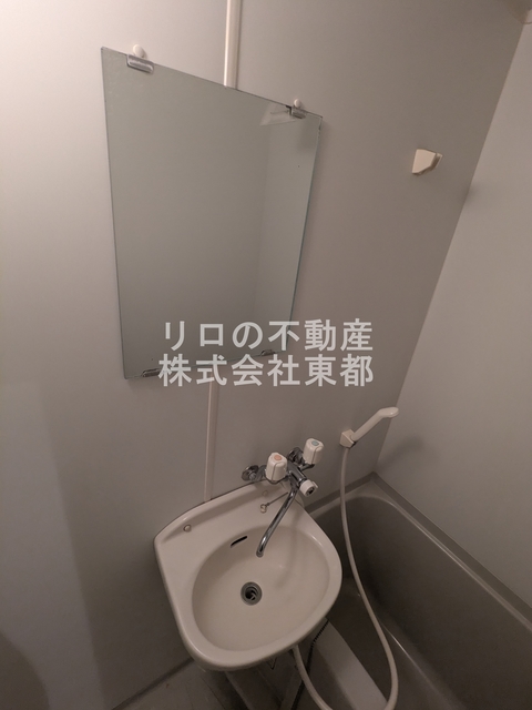 洗面設備　洗面ボウルと鏡もございます☆