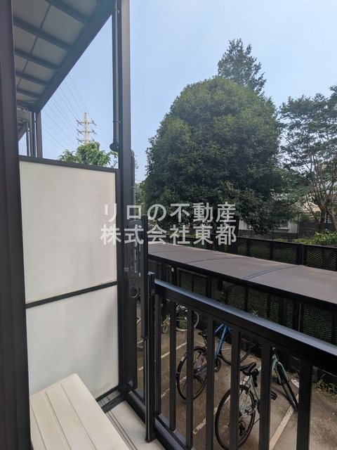 バルコニー　バルコニー付！お天気のいい日は洗濯物も気持ちよく干せますね！