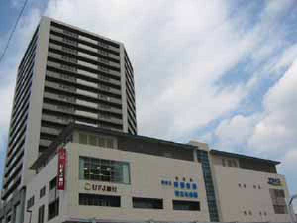 図書館　東区図書館（図書館）まで1000m