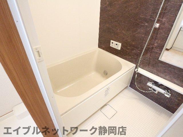 バス・シャワールーム　きれいなお風呂です