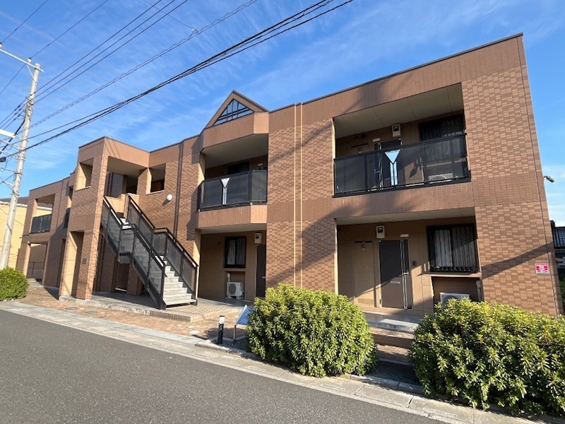 建物外観　コープ等スーパーも近いです