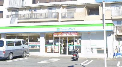 コンビニ　ファミリーマート横浜綱島東店（コンビニ）まで463m