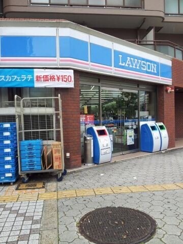 コンビニ　ローソン四天王寺店（コンビニ）まで236m