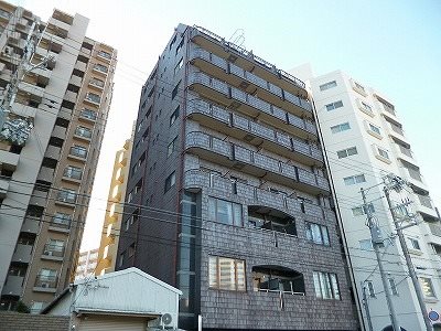 【明石市小久保のマンションの建物外観】